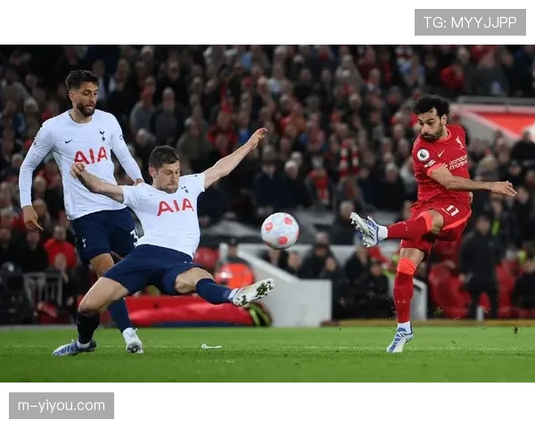 欧冠主题公园在伦敦开幕，互动体验吸引全球球迷